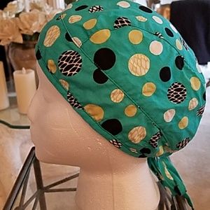 Scrub  hat short hair